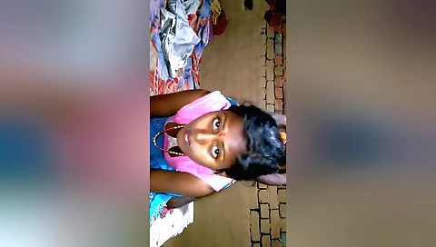 Indian vlg bhabhi with a beautiful body fucked by a guy