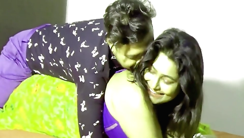 Chubby indian babe fucks her stepbrother in the house