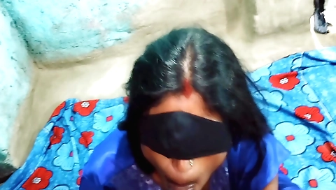 Indian brunette plays with her hubby's dick in the bed