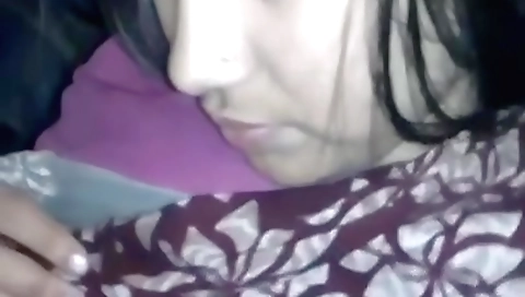 Big-bag amateur indian milf playing with her big-assed dildo