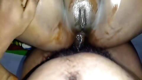 Big ass 18+ amateur video of a hot girl with a big booty