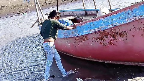 Indian hottie is having a beach sex with a giant cock