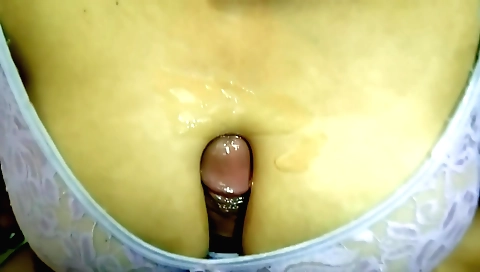 Gorgeous brunette has a huge dick sex in homemade porn