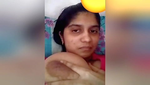 Indian chick with huge boobs shows boobs on webcam