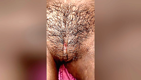Indian amateur solo girl with hairy pussy and sexy body