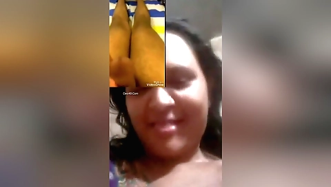 Mature indian aunty shows off her boobs on web cam