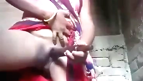 Dehati telugu masturbates with a dildo in the web camera video