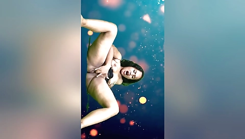 Indian brunette shows off her big boobs and fingers herself