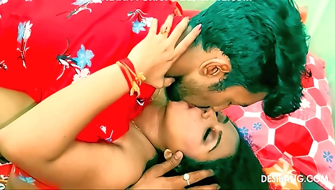 Amature indian brunette fucking in a massage video