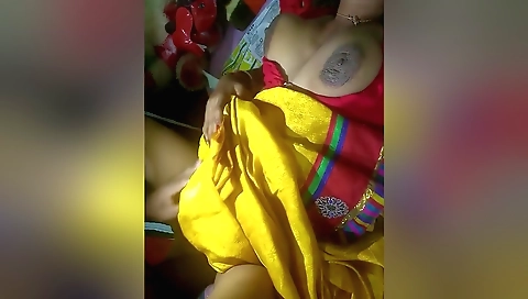 Indian hottie takes off her clothes in a sexy t-shirt
