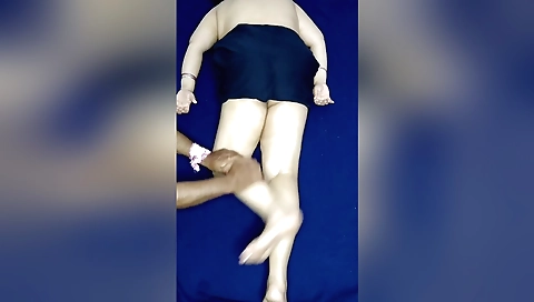 Stepsister-in-law Gets A Massage And Enjoys It (#1/4)