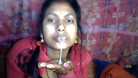 Hot amateur brunette with nice face deepthroated and facial