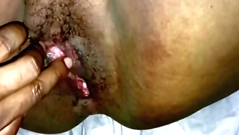 Indian hairy porn video with hairy pussy on camera