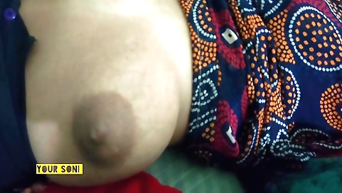 Indian teen in big boobs and a nice ass in hd video