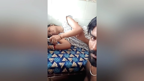Indian amateur girl getting off and masturbating on the bed