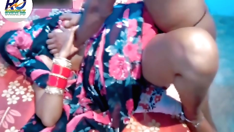 Hindi indian porn video with red saree in audio player