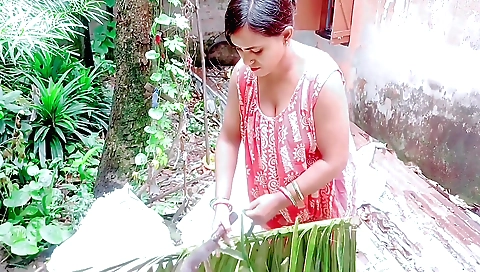 Devar bhabhi is having fun outdoors with her stepbrother