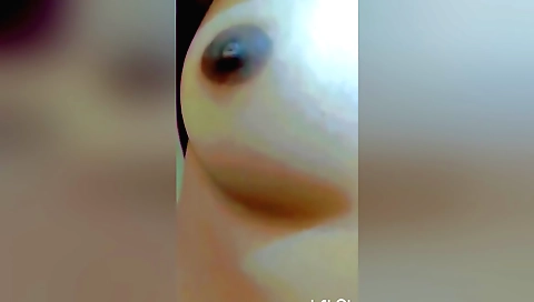 Indian solo amateur video showing her amazing natural body