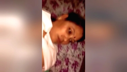 Boudi gets fucked by a horny guy who loves to give her a blowjob