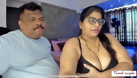 Big ass and big tits amateur bbw milf with a pretty face