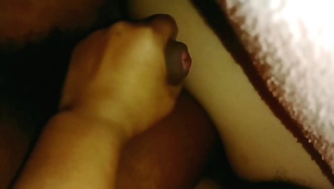 Hot amateur girl takes her man's penis into her mouth on cam