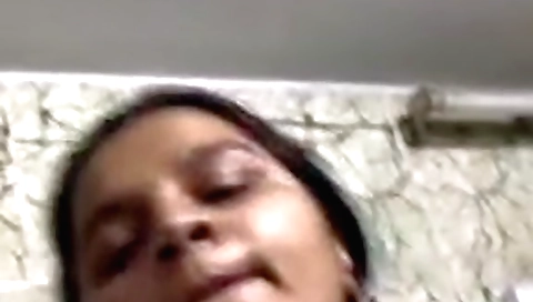 Chubby brunette is making a hot amateur webcam vid