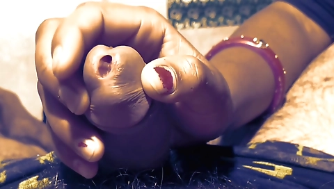 handjob for saloni buabhi thort fuck and suck land ko sahla rhe