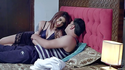 Thick red head babe gets her pussy fucked and licked by a dick