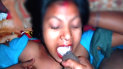 Indian beauty gets her mouth filled with cum on camera