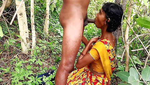 Indian pornstar gets fucked outdoors in the jungle