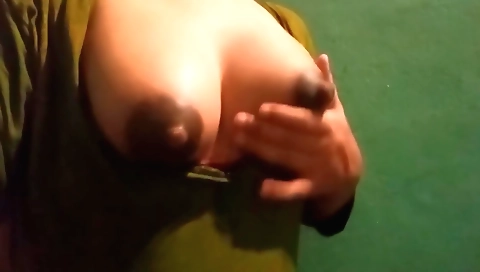 Indian stepmom with big ass and sexy body in solo video