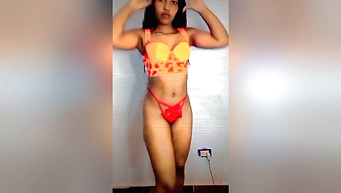 Amateur brunette amateur milf naked making herself naked