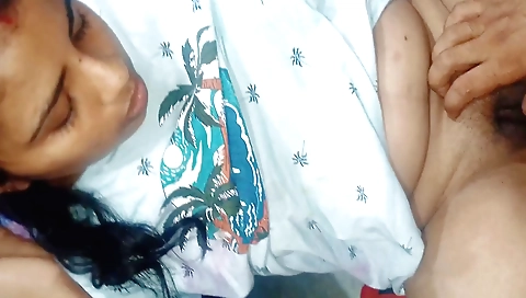 Indian bhabhi gets it on with her pussy by her man