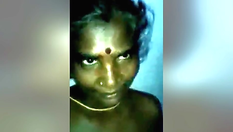 Indian brunette gets her asshole fucked by her husband