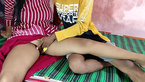 Indian girl loves hot fuck with her lover's hard dick