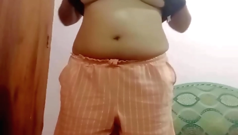 Busty brunette 18+ amateur showing her boobs and ass