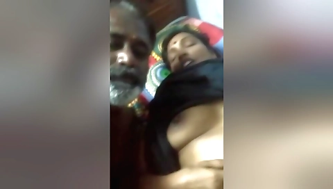 Indian amateur big tits video with hot and sexy mom