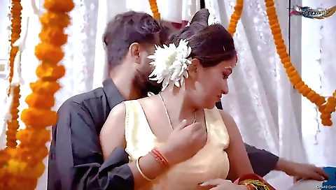 Milf with a shaved pussy gets fucked in her favorite spot