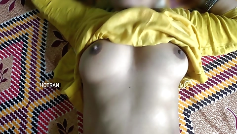 Hot indian girl is a good amateur bhabhi - pov video