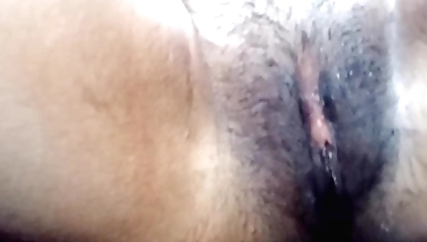 Indian hairy slut masturbating and making hairy sex video