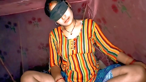 Indian brunette gets fucked in the ass in homemade movie