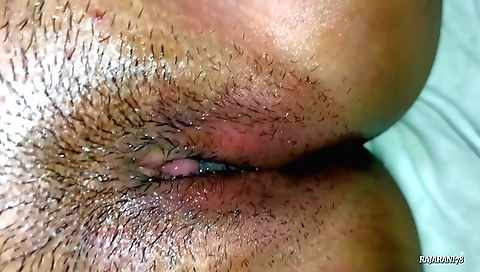 Sexy amateur indian solo vid with the beauty in the oil bed