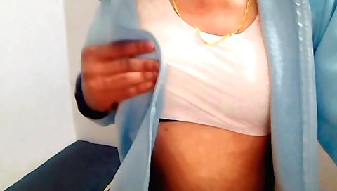 Indian beauty with perfect body is fucking her boyfriend