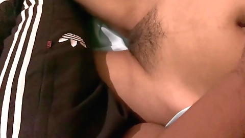 Hindi wife gets fucked from behind in amateur porn video