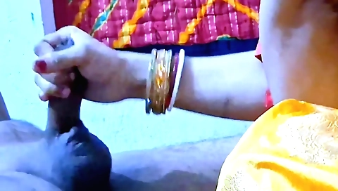 Indian handjob in amateur movie show with nice boobs