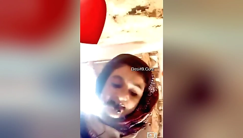 Pari bhabhi shows her boobs and pussy in the camera